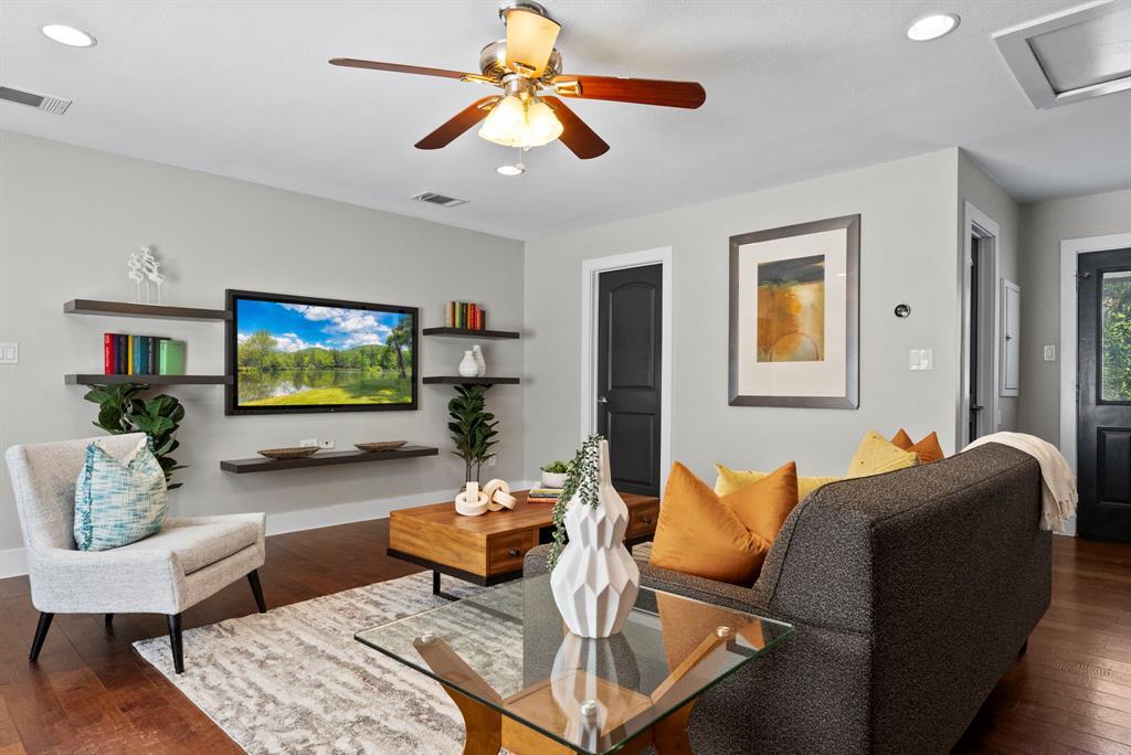 Foto principal - 3001 Maplelawn Cir