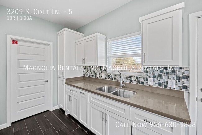 Building Photo - 3209 S Colt Ln