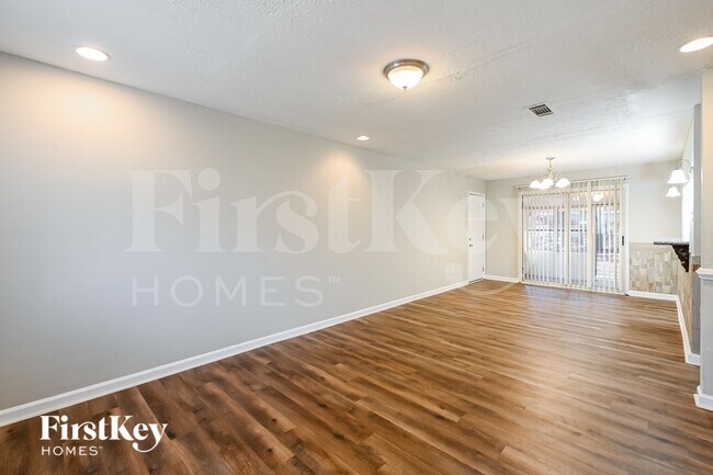 Building Photo - 1506 Spender Dr