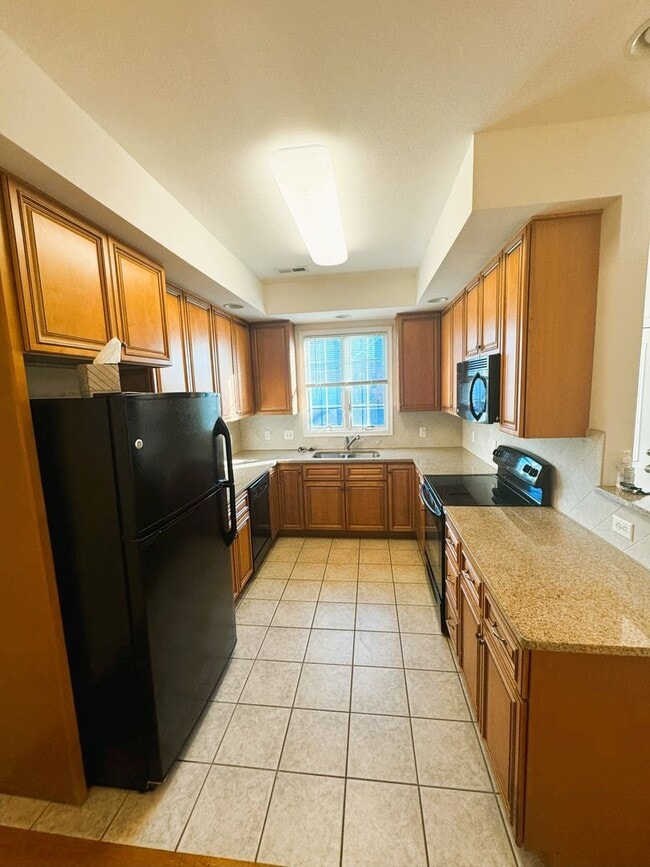 Building Photo - Comfortable One Level  Living