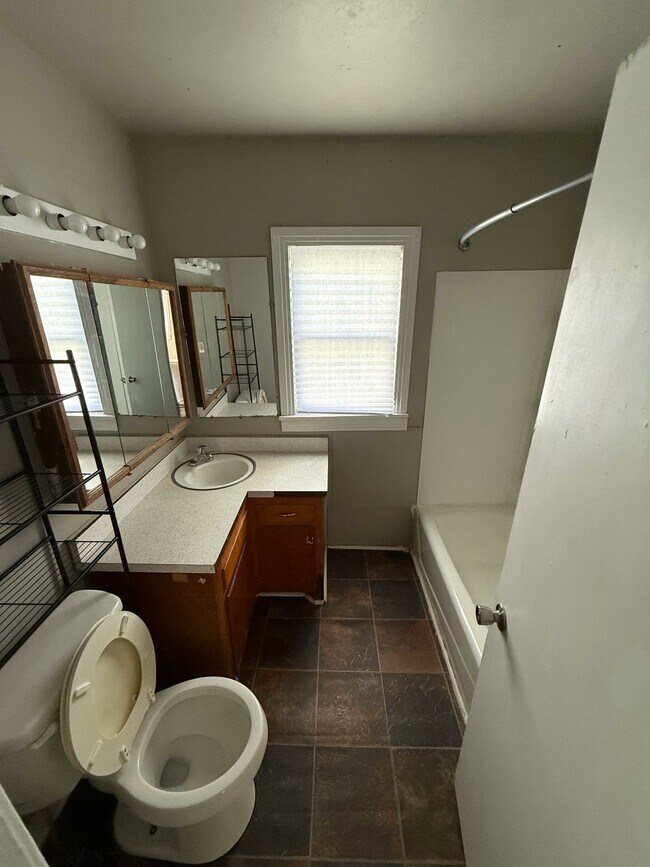 Foto del edificio - 307 N Alabama St