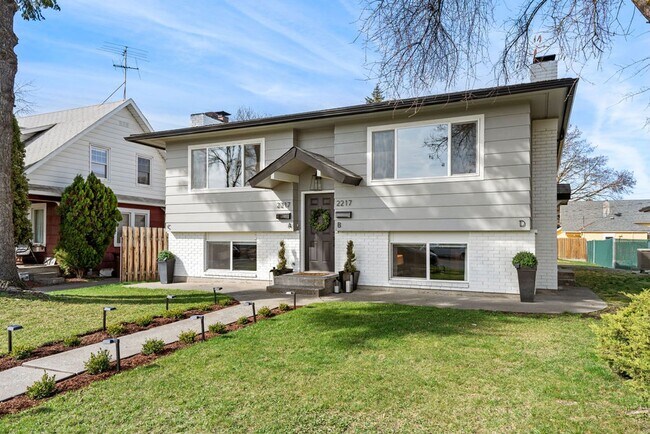 Building Photo - Savvy 1B/1B Unit B I Near Gonzaga/WSU/EWU & 5 Hospitals I Pet Friendly (Furnished)