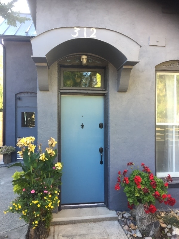 Building Photo - 312 N Davis St