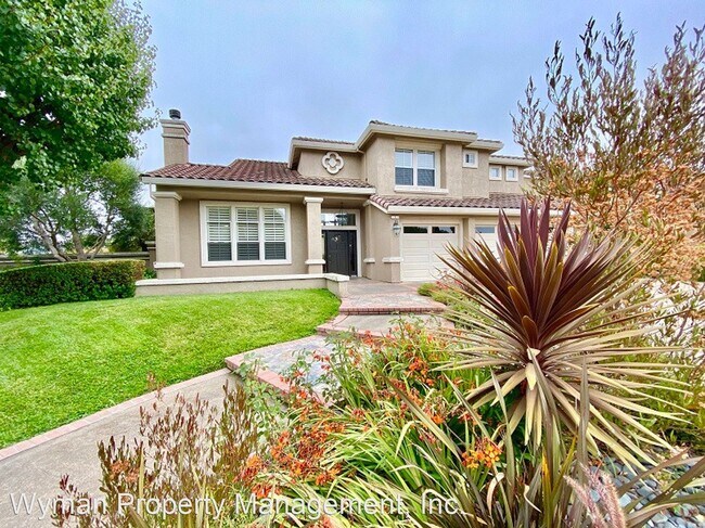Building Photo - 4 br, 3.5 bath House - 1 North Newport