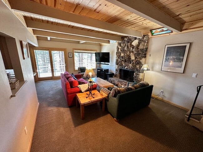 Foto del edificio - Warm & Inviting Cabin on the Meadow Avail. rental for 6-7 people!! Available starting 8/15/26!! C...