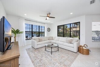 Building Photo - 13905 Luna Dr