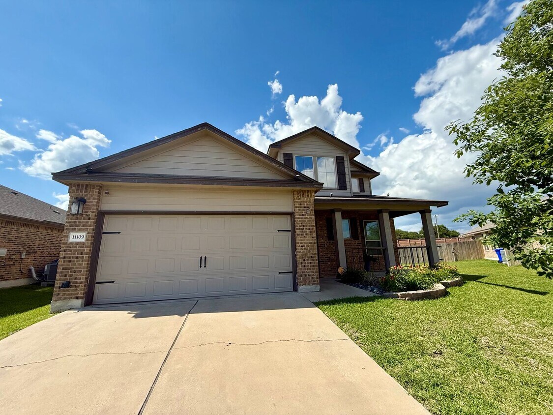 Foto principal - 11109 Gainer Dr