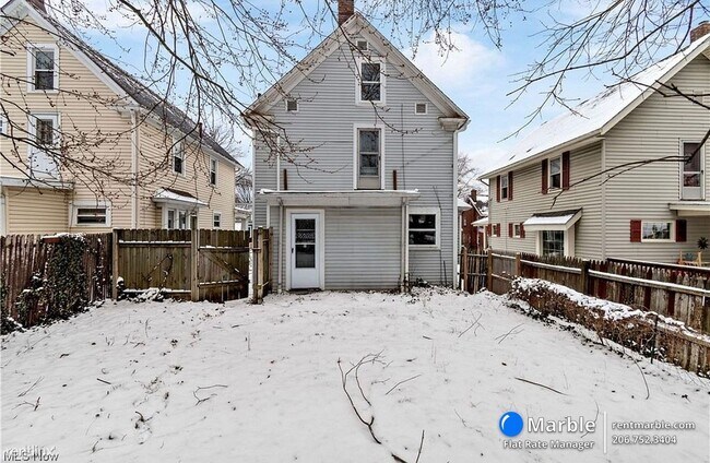 Foto del edificio - 4 br, 1 bath House - 133 Myers Ave