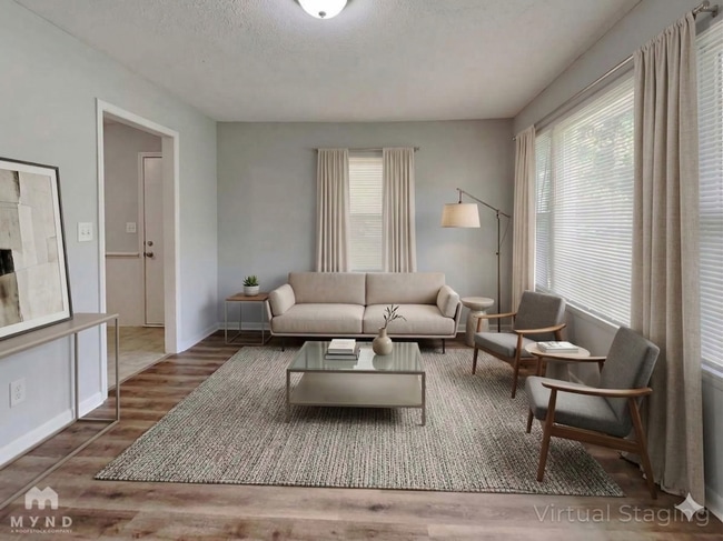 Foto del edificio - 706 Pond St