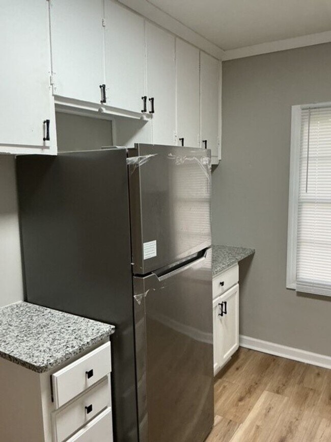 Foto del edificio - Completely remodeled 3/2 Wetumpka