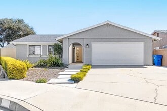 Building Photo - 671 Redondo Ct