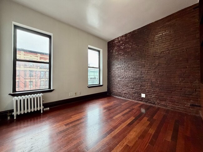 Building Photo - 24-26 West 125 St