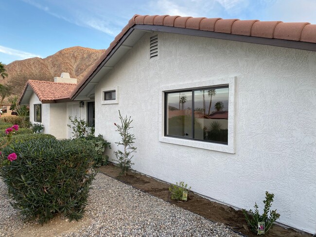 Building Photo - La Quinta Cove Gem