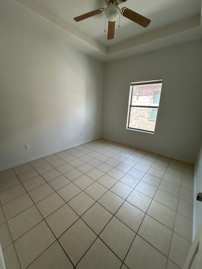 Foto del edificio - 3001 Diamondhead Ave