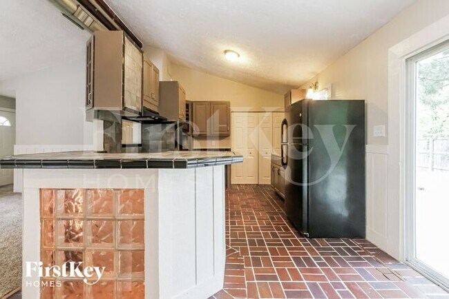 Foto del edificio - 6710 W 16th St