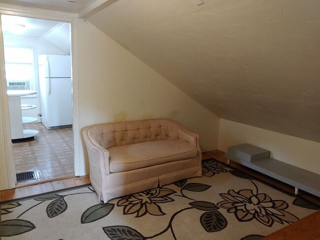 Foto del edificio - Downtown Loft Apartment on E Sherman Ave l...