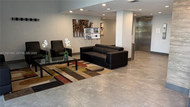 Foto del edificio - 16565 NE 26th Ave