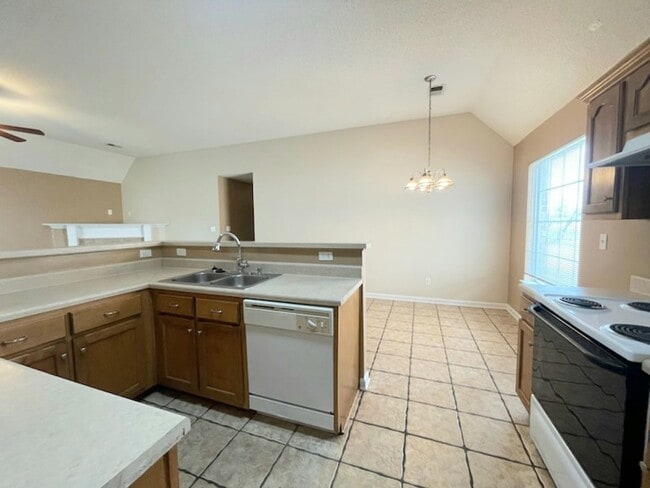 Photo - Villas of Northcreek House