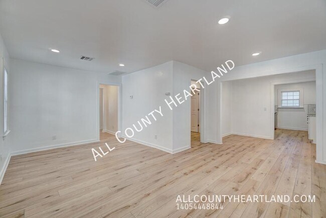 Foto del edificio - 208 W Kittyhawk Dr