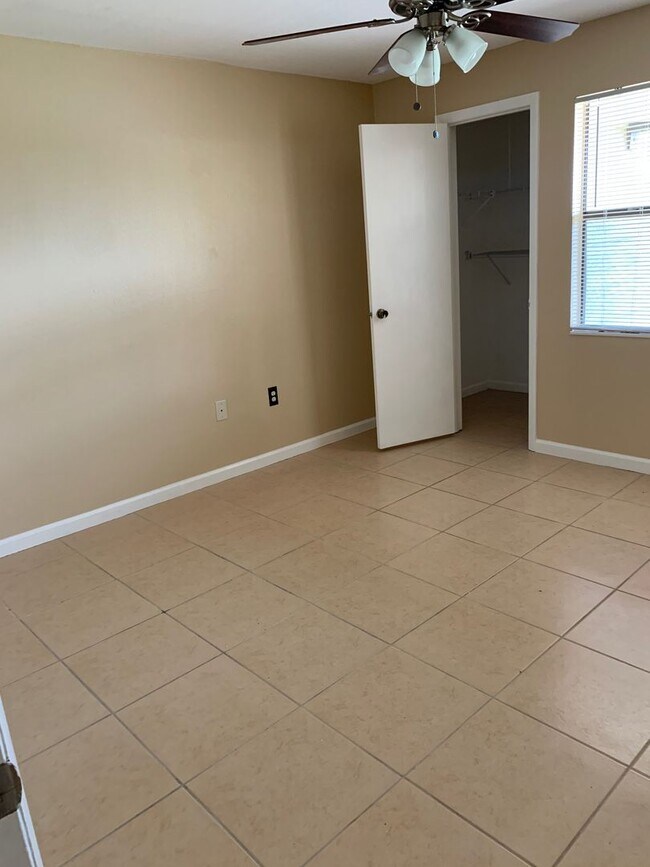 Building Photo - 3020 Parkway Blvd., unit 304, Celebration,...