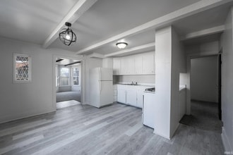 Building Photo - 1437 Oakland St