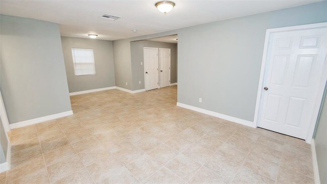 Foto del edificio - 5218 Browncroft St