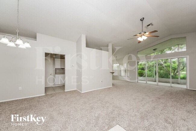 Building Photo - 431 St Anns Dr