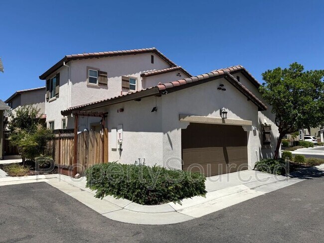 Building Photo - 288 Hopkins Ct