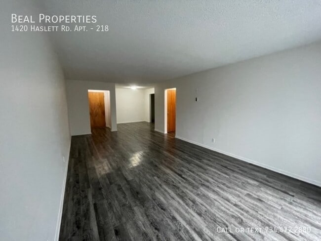 Building Photo - 1420 Haslett Rd