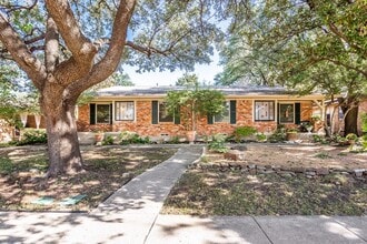 Building Photo - 7475 Brentcove Cir