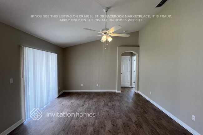 Foto del edificio - 12832 Owasso Ln