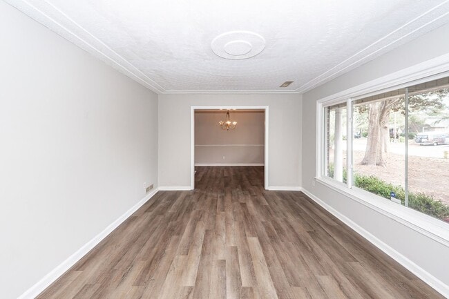 Foto del edificio - 4 Bedroom, 2.5 Bathroom Home on James Island