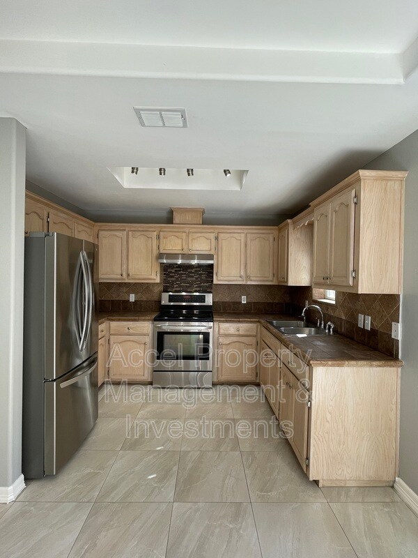 Foto del edificio - 701 Sandpiper Ave