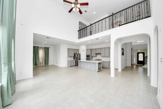 Building Photo - 2210 Captain Davis Dr