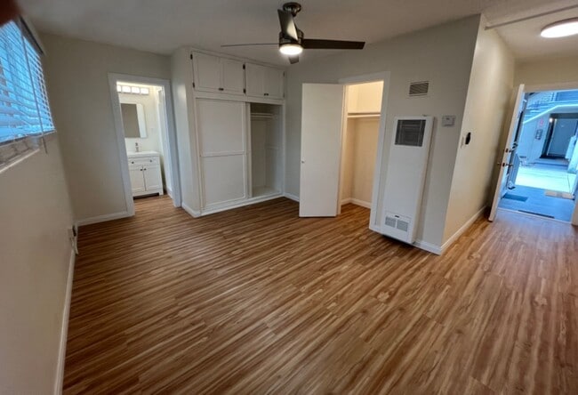 Building Photo - 4710 Vantage Ave