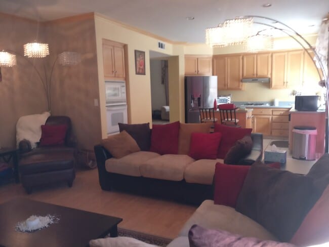 Foto del edificio - 15563 Harbor Way