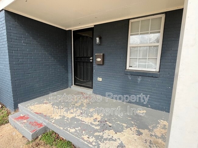 Building Photo - 3026 Johnson Ave