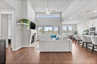 Building Photo - 4050 Shackleton Ct