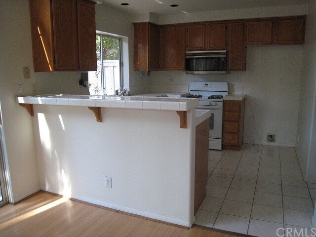 Building Photo - 2541 W Ardenwood Ct