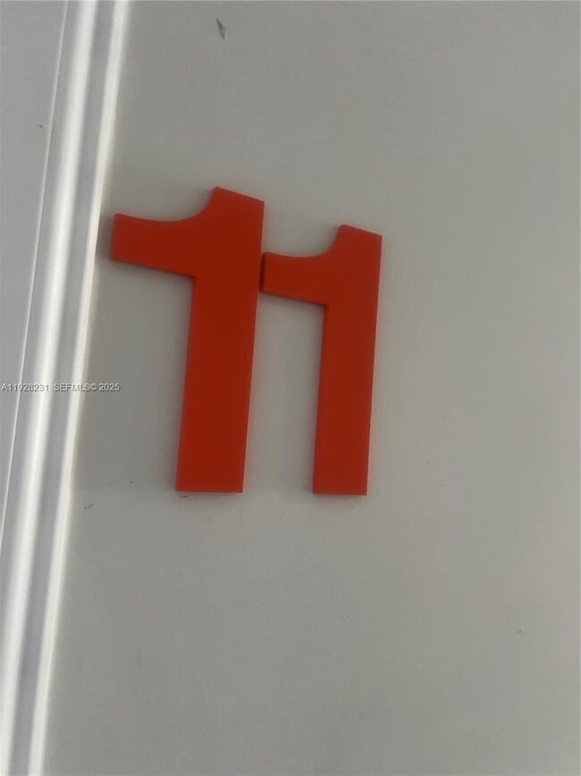 Foto del edificio - 1115 Euclid Ave