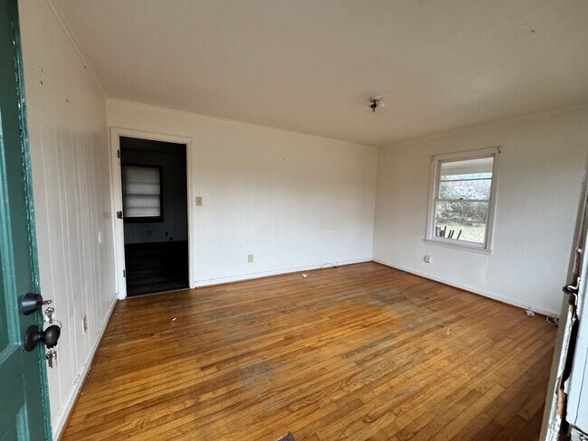 Foto del edificio - 3/1 House in Shelby, NC - still working on the house