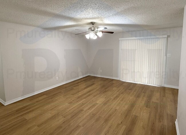 Foto del edificio - AVAILABLE NOW!!! Comfortable 4 br, 1.5 ba house for rent in Balch Springs