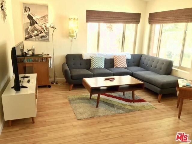 Foto del edificio - 3243 N Mountain Shadow Dr