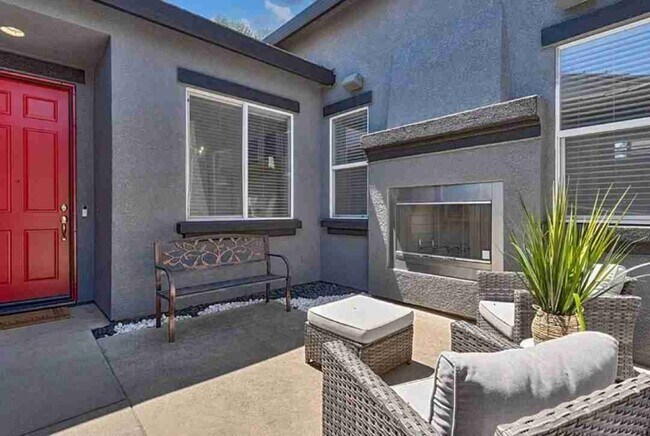 Building Photo - 5596 Frogview Ct