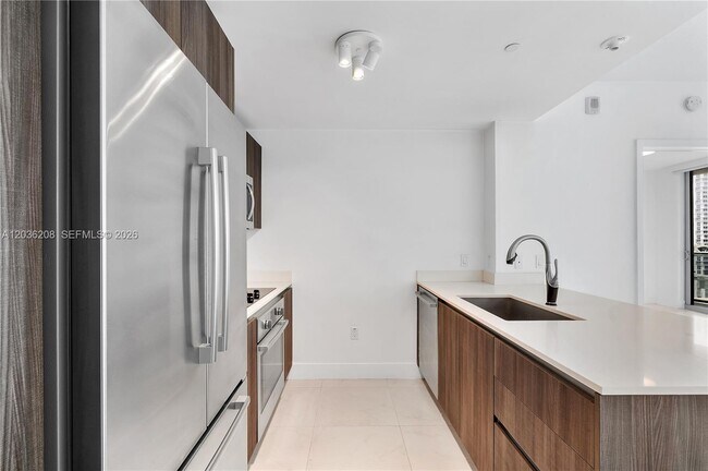 Building Photo - 488 NE 18th St