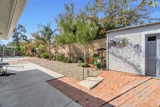 Building Photo - 6733 N Alva Ave