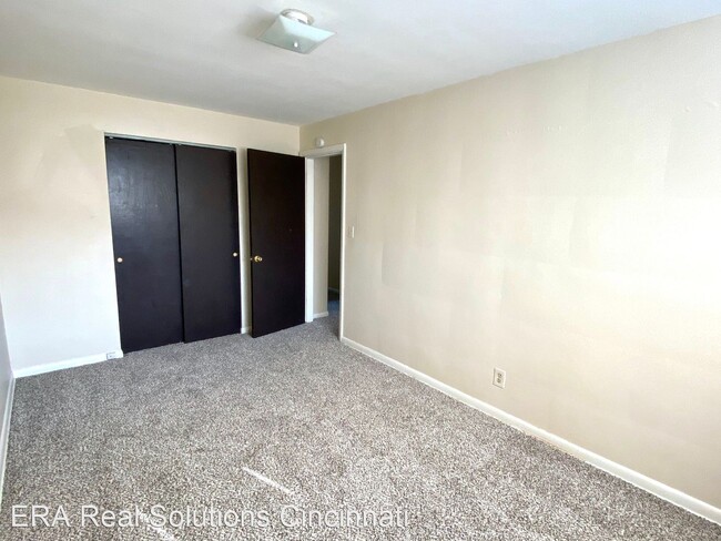 Building Photo - 7598 Boleyn Dr
