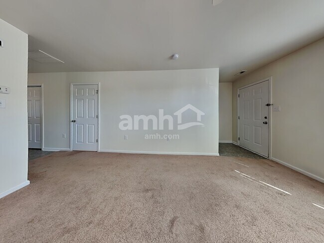 Foto del edificio - 43 Wolf Creek Ln