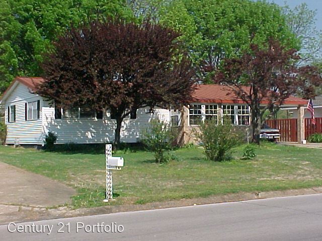 Building Photo - 3 br, 1.5 bath House - 1805 Bernard