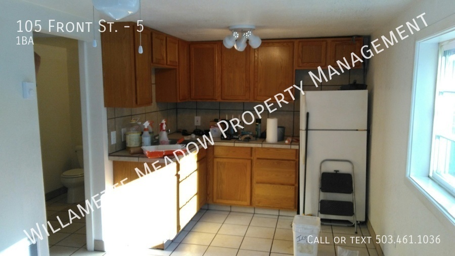 Building Photo - HALF-OFF FIRST MONTHS RENT* - Wonderful St...